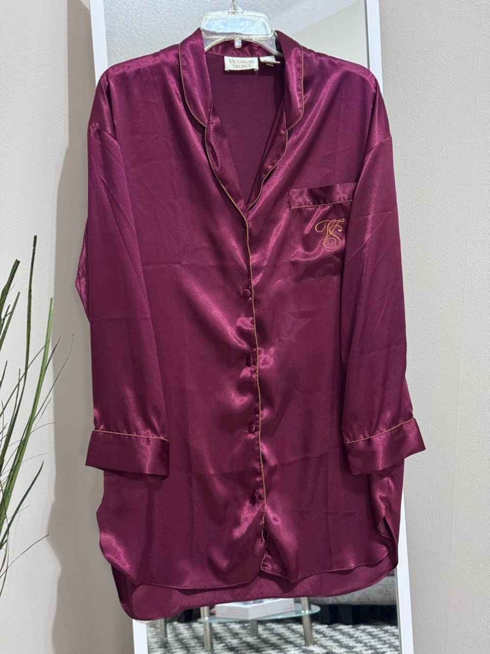 Victoria’s Secret Gold Label Satin Night Shirt M Burgundy Pajama Top